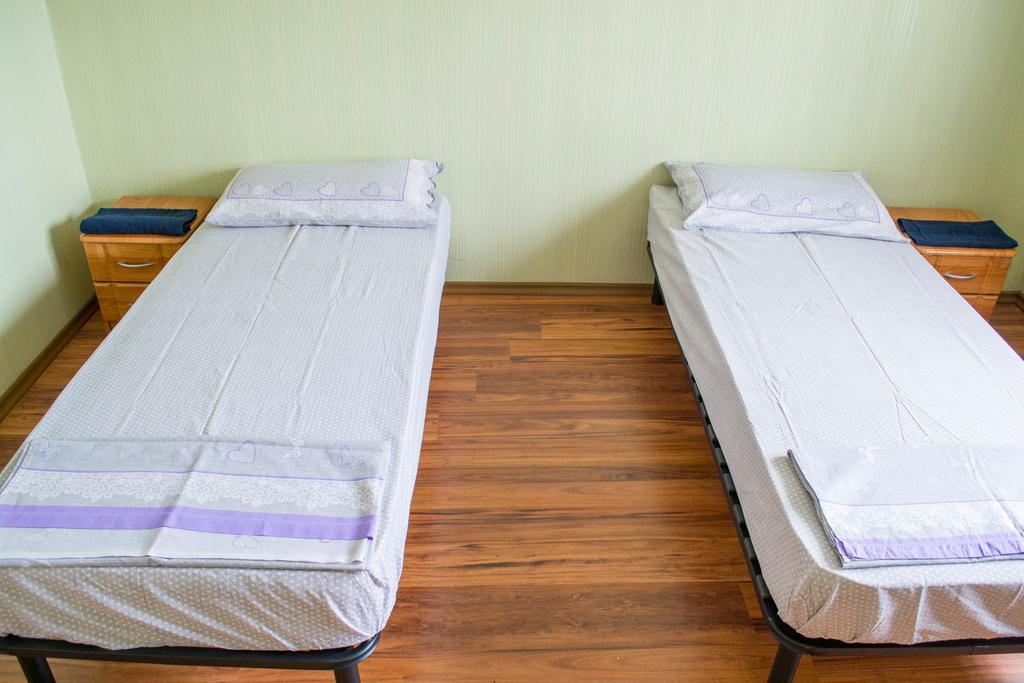 Guest House Cherepaha 卡缅涅茨-波多利斯基 外观 照片