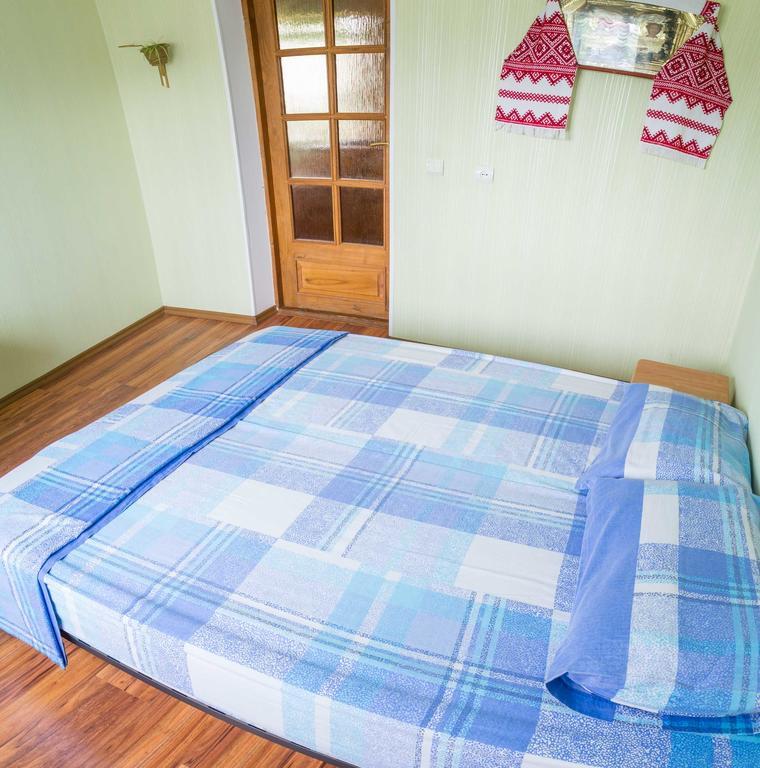 Guest House Cherepaha 卡缅涅茨-波多利斯基 外观 照片